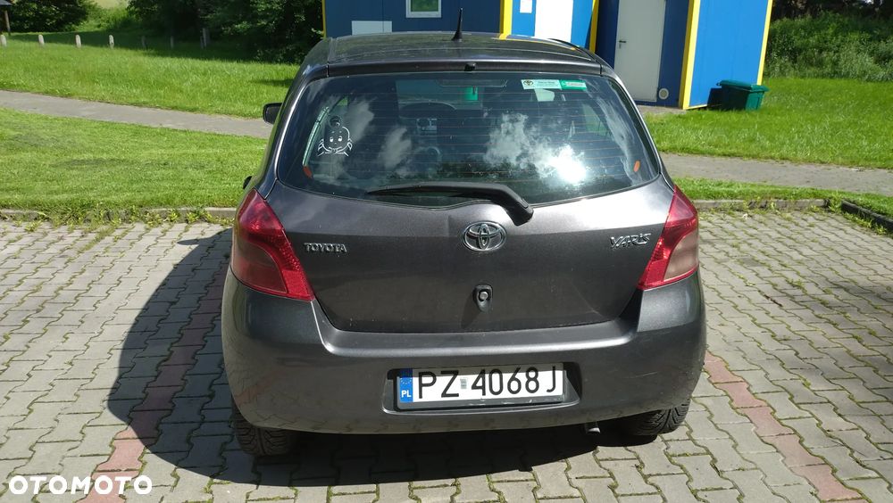 Toyota Yaris 1.3 Terra Gold - 15