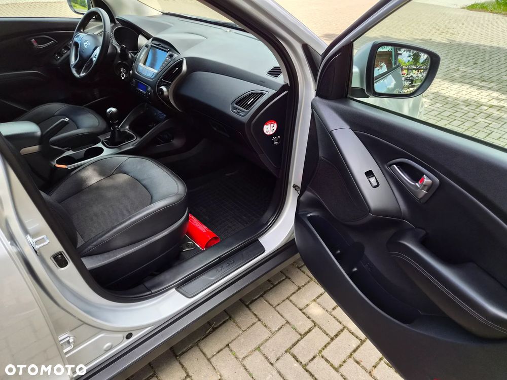 Hyundai ix35 1.7 CRDi 2WD blue Trend - 14