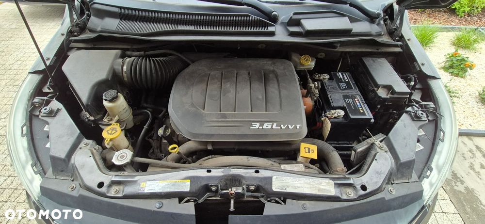 Volkswagen Routan - 21