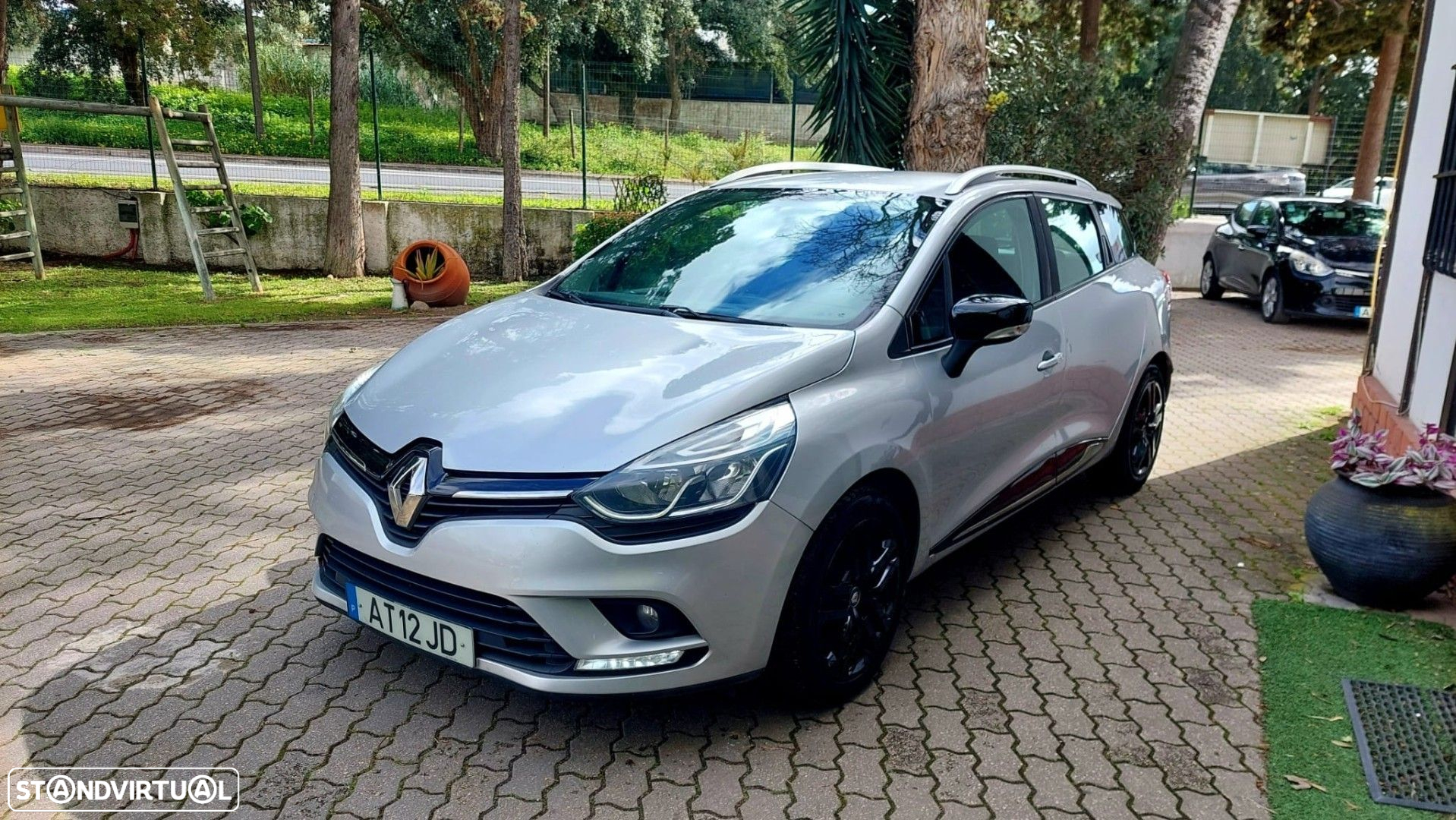 Renault Clio Sport Tourer 1.5 dCi Zen - 17