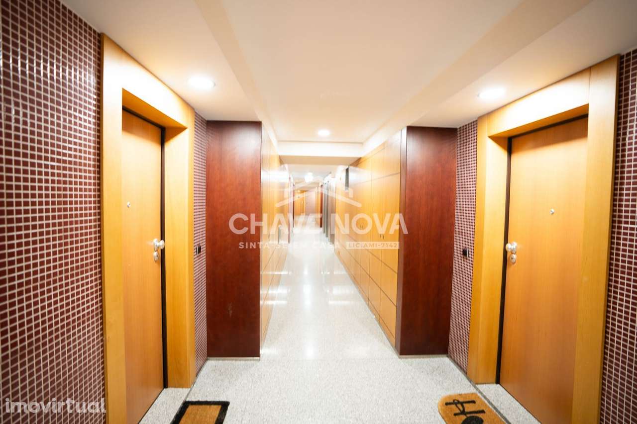 T2 Duplex no Último Andar com Varanda – Polo Universitário do Porto - Grande imagem: 4/25