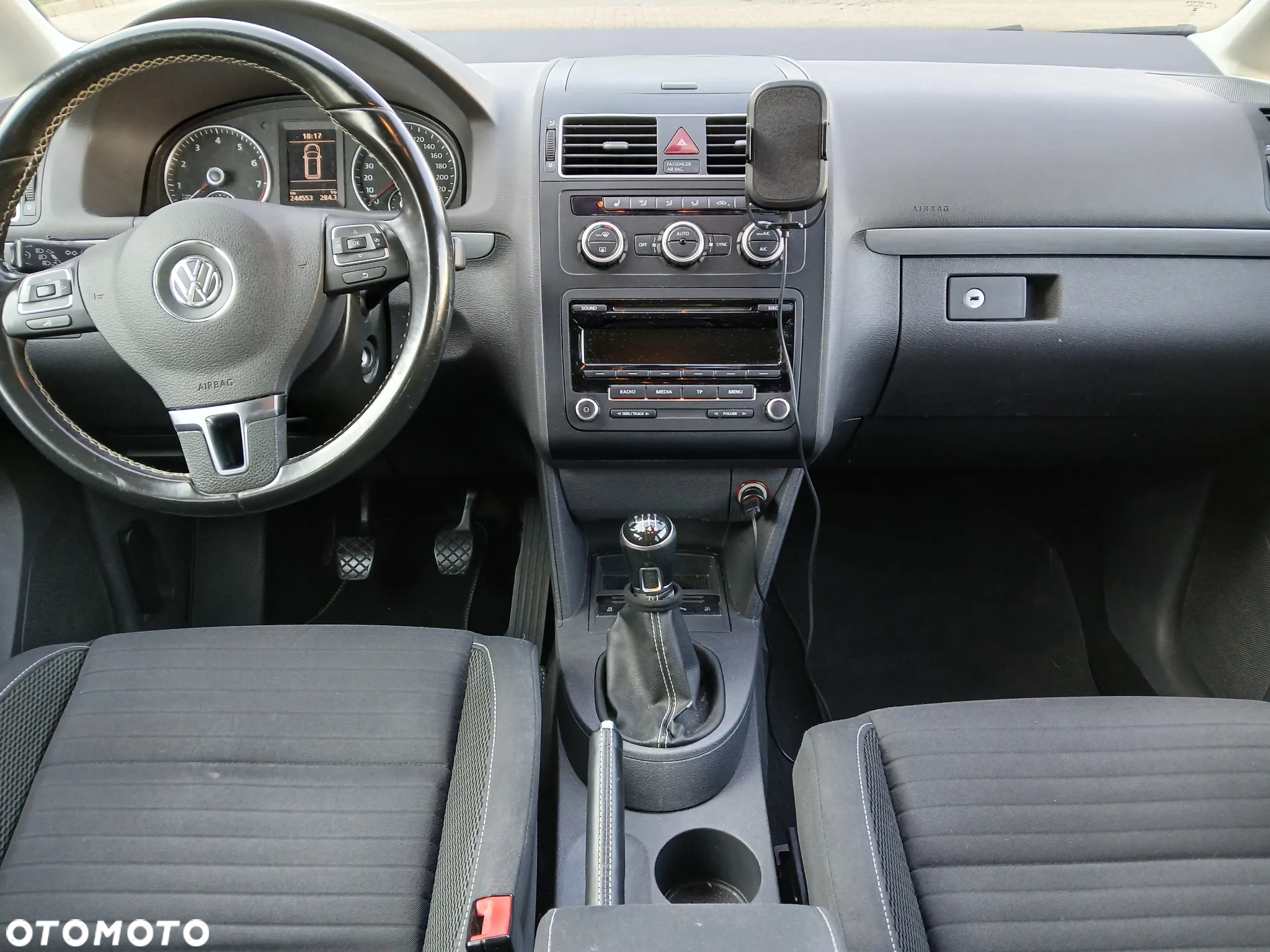 Volkswagen Touran 1.2 TSI BlueMotion Technology Cup - 12