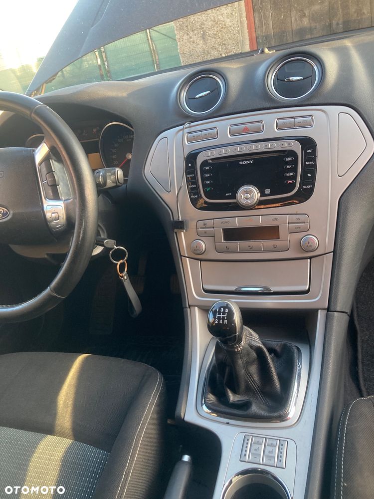 Ford Mondeo 2.0 Platinium X - 9