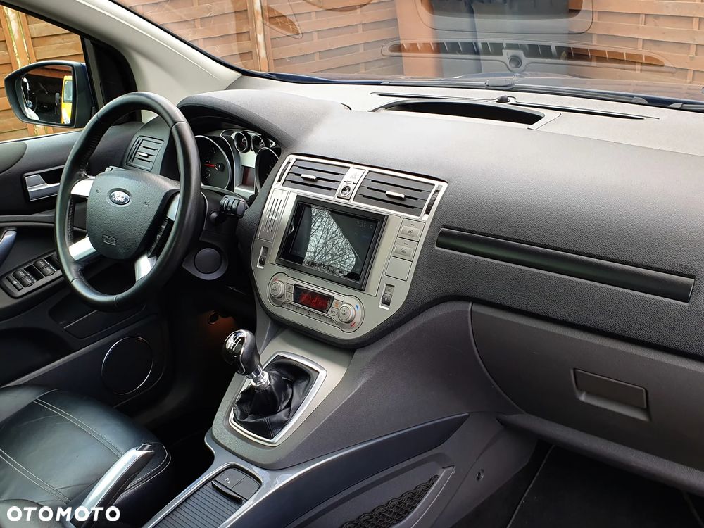 Ford Kuga 2.0 TDCi 4x4 Titanium - 11