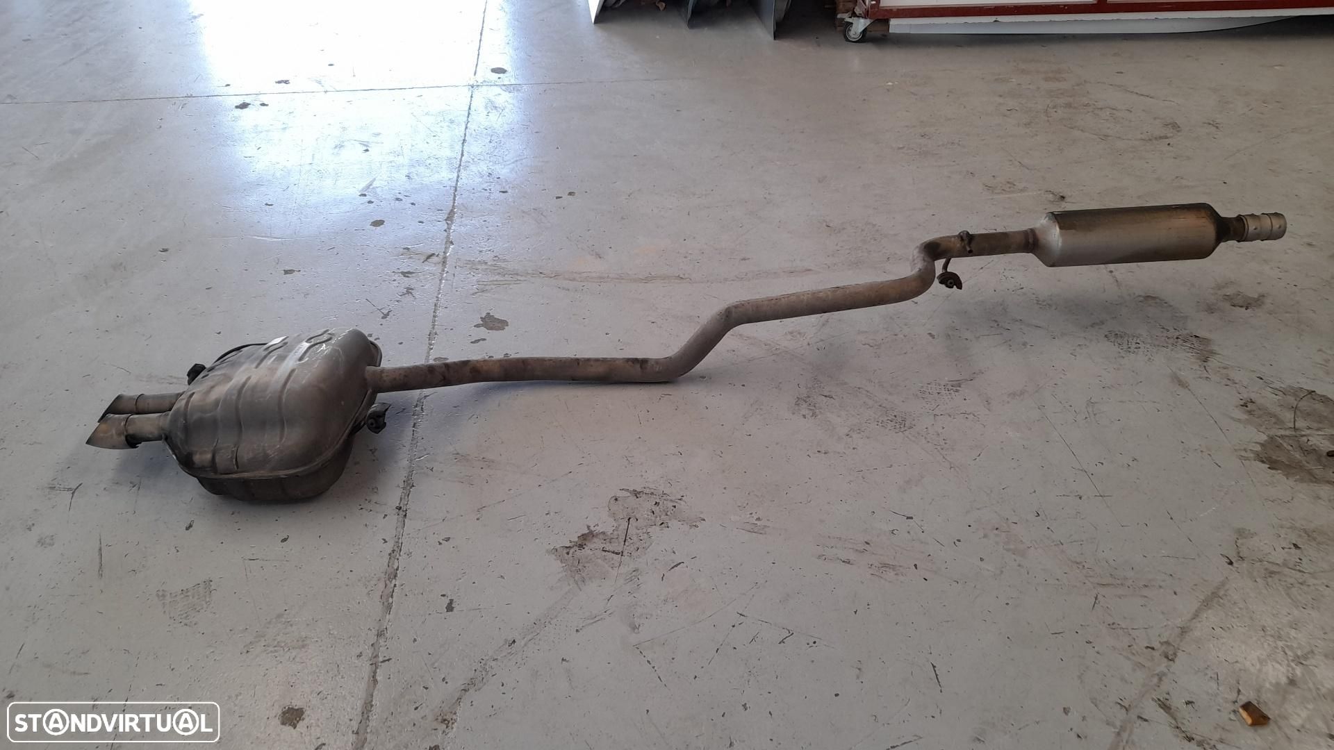 TUBO DE ESCAPE TRASEIRO VOLKSWAGEN PASSAT BERLINA 3C2 - 1