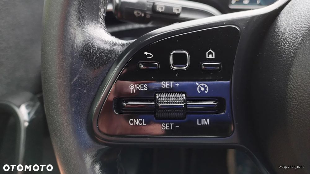 Mercedes-Benz Klasa A 180 d Style 7G-DCT - 20