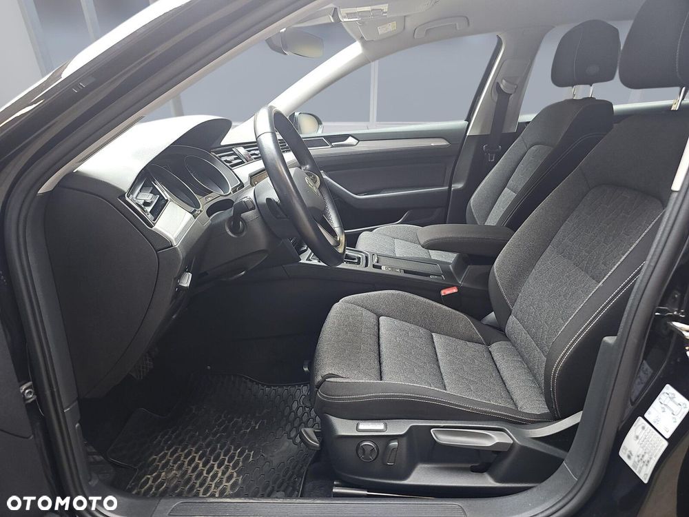 Volkswagen Passat Variant 1.5 TSI EVO Business DSG - 9