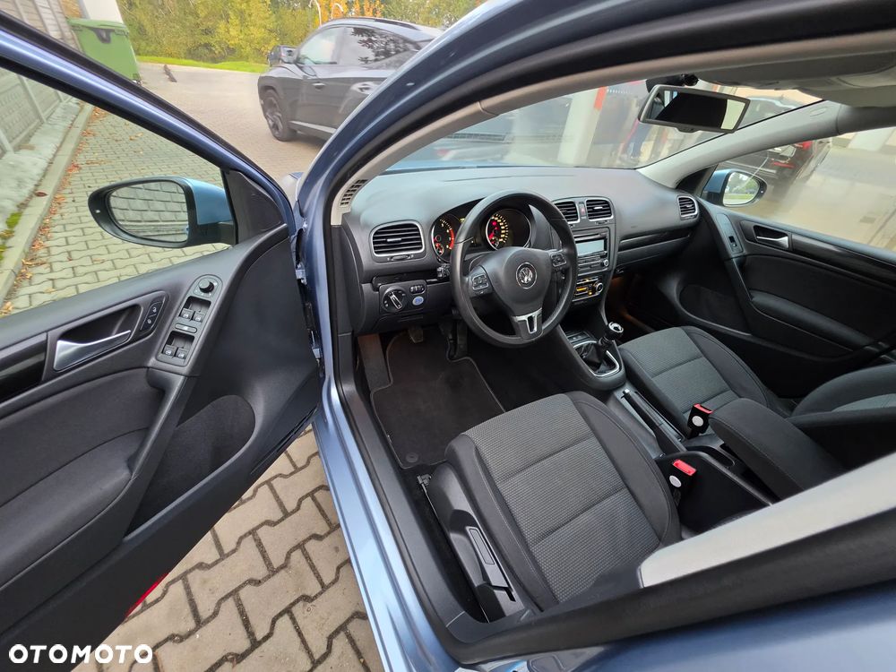 Volkswagen Golf - 20