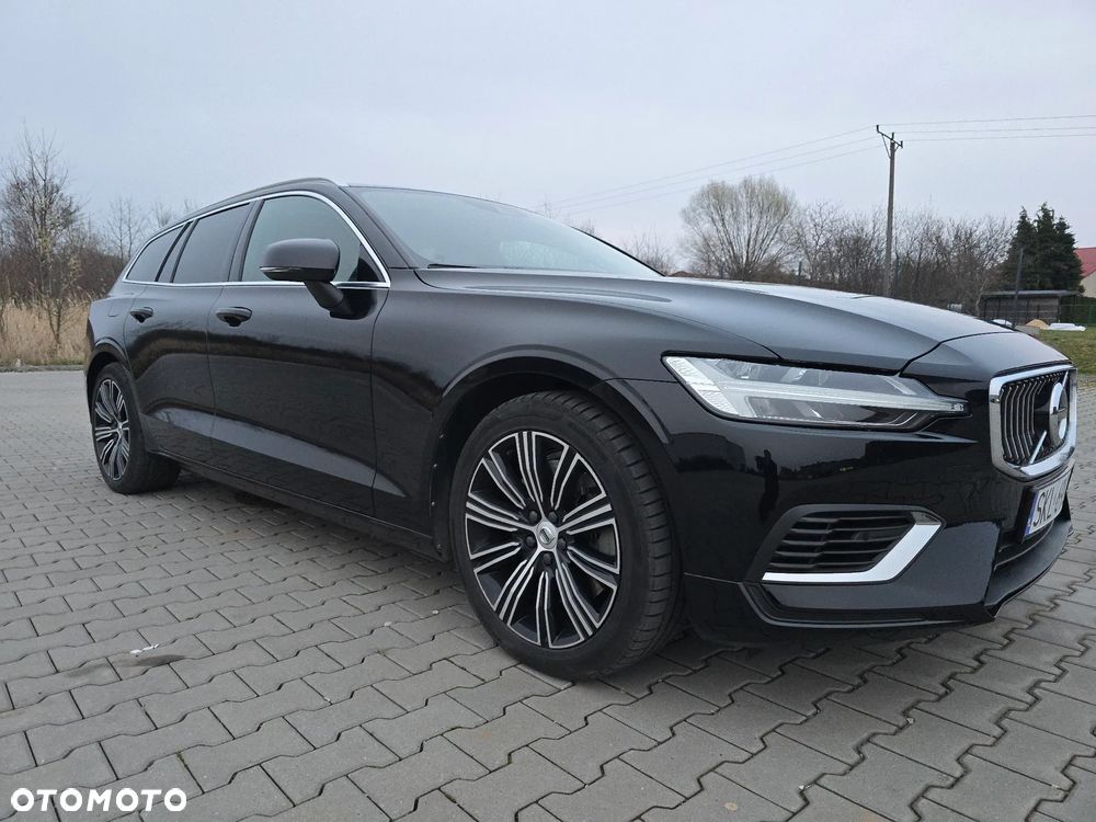 Volvo V60 T6 AWD Plug-In Hybrid Essential - 39