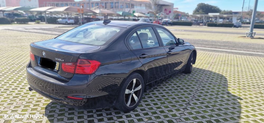 BMW 318 d Sport Line - 3