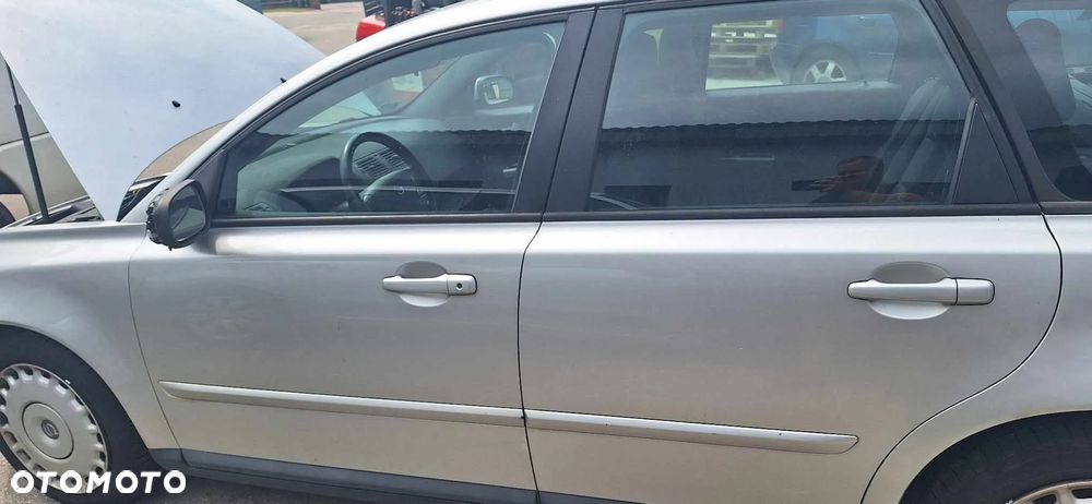 Volvo v50 2,0D 136km pompa wspomagania - 5