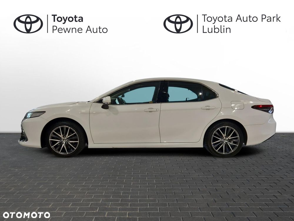 Toyota Camry 2.5 Hybrid Executive CVT - 2