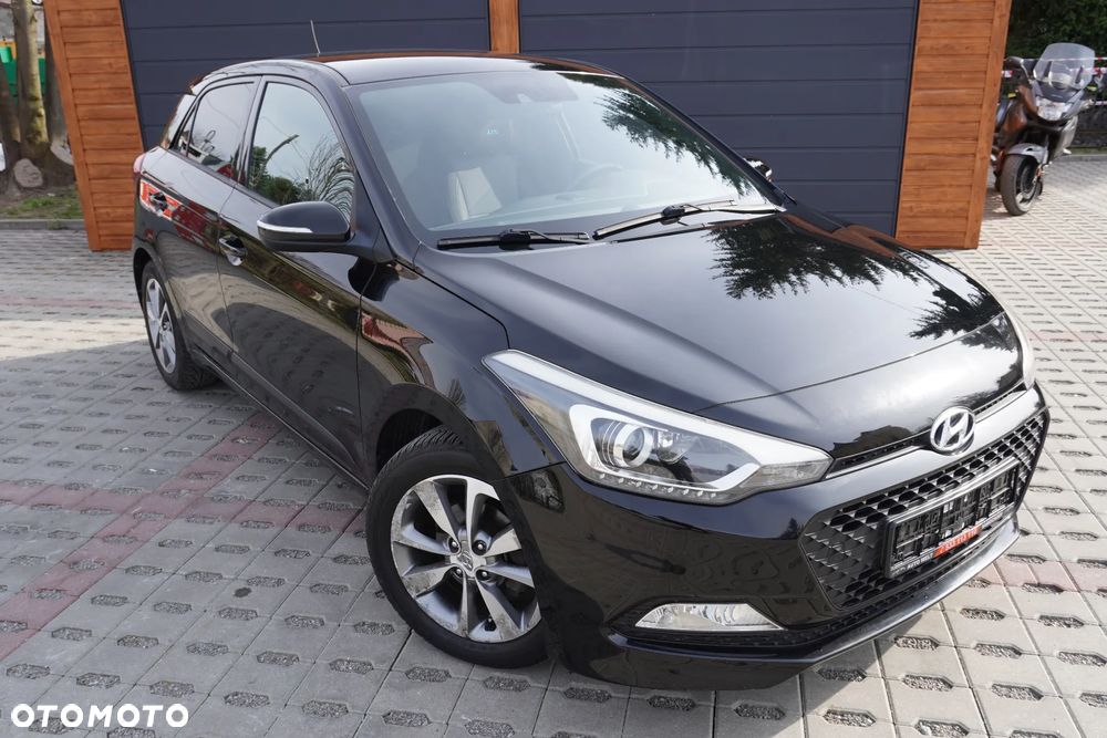 Hyundai i20 1.2 YES Gold - 2