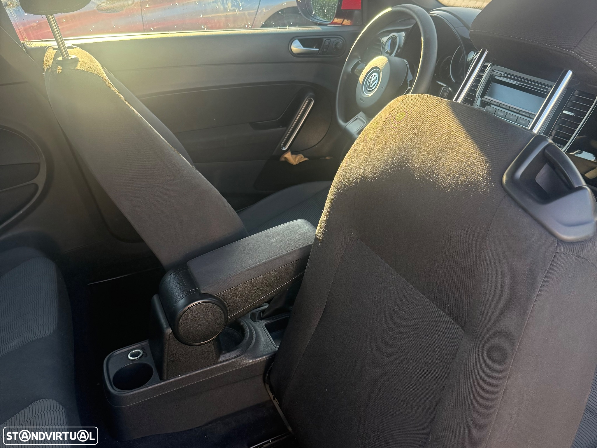 VW New Beetle 1.6 TDi Design DSG - 19