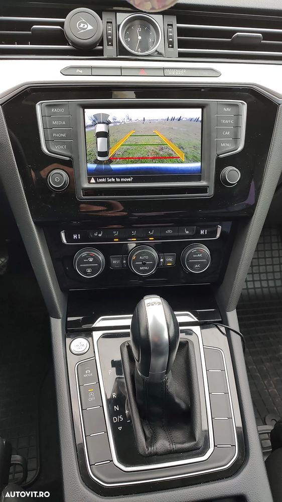 Volkswagen Passat 2.0 TDI (BlueMotion Technology) DSG Highline - 14