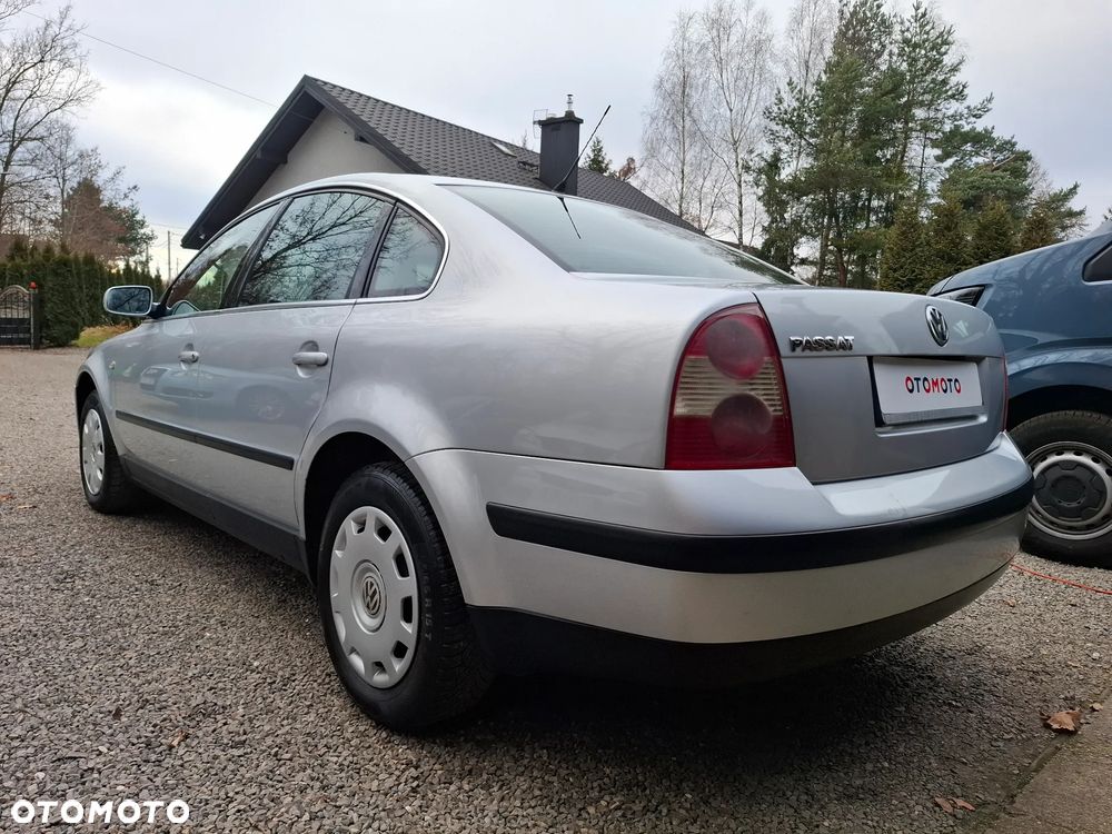 Volkswagen Passat - 8