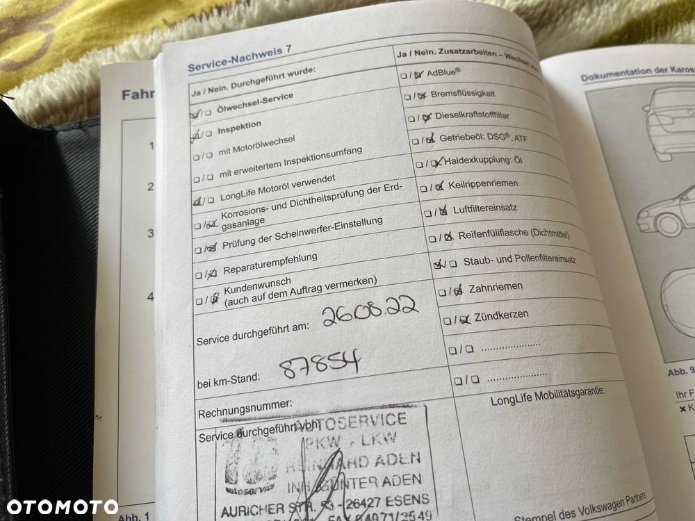 Volkswagen Golf 1.6 TDI BlueMotion Technology Lounge - 23