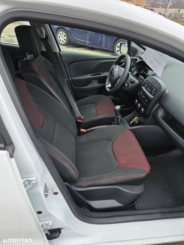 Renault Clio 1.2 16V 75 Dynamique - 11