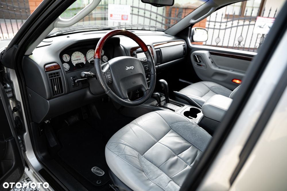 Jeep Grand Cherokee 4.7 Overland - 16