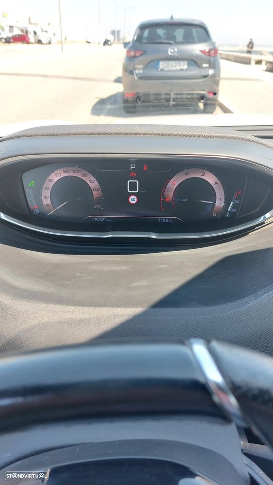 Peugeot 3008 1.6 BlueHDi GT Line EAT6 - 11