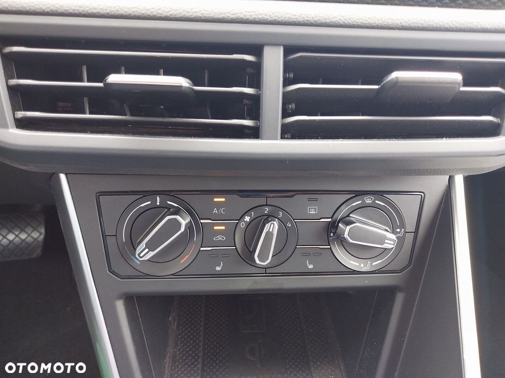 Volkswagen Taigo - 25