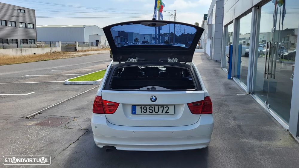 BMW 318 d Sport Line - 10