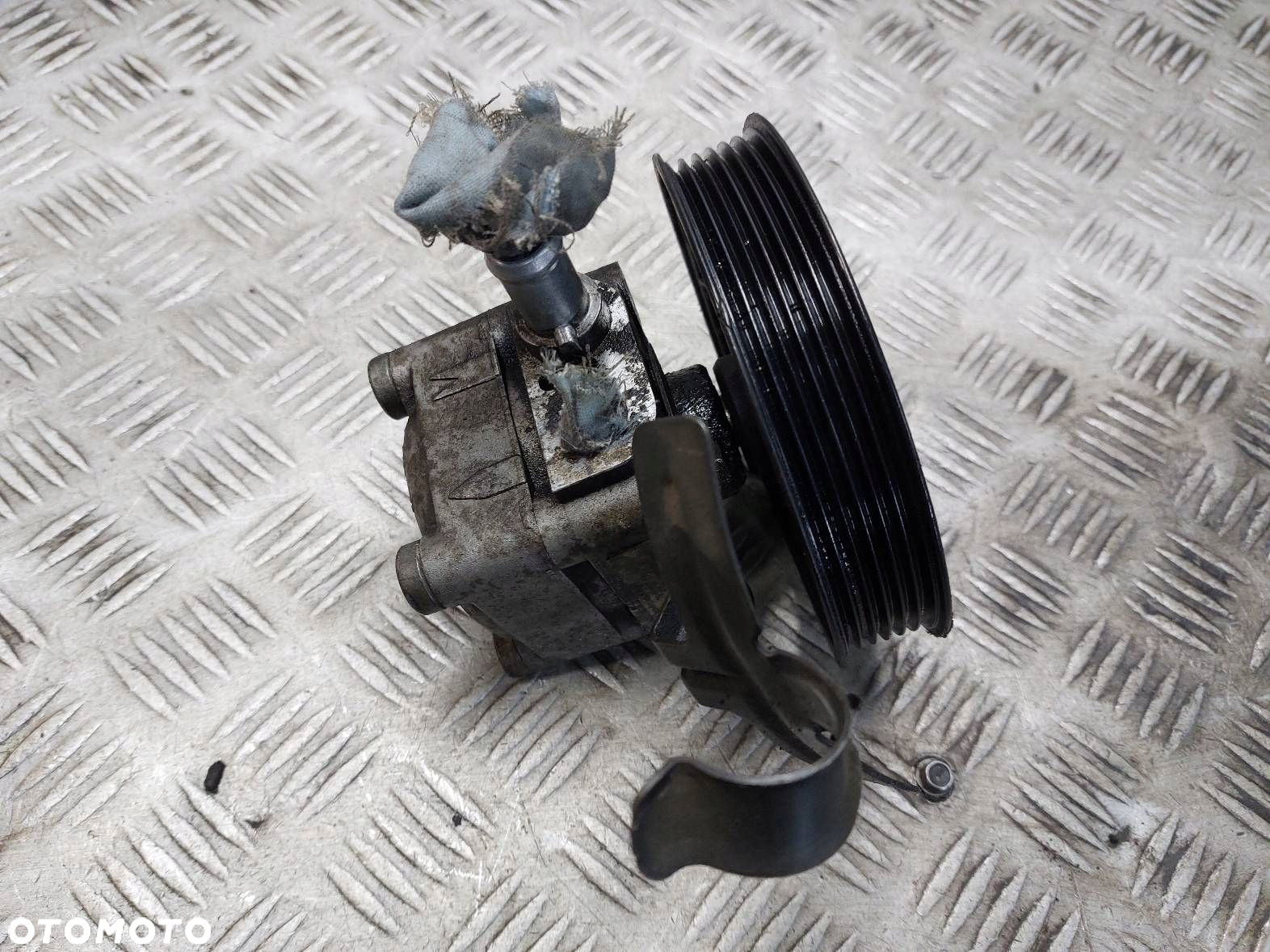 POMPA WSPOMAGANIA VOLVO S60 I 8649636 - 2