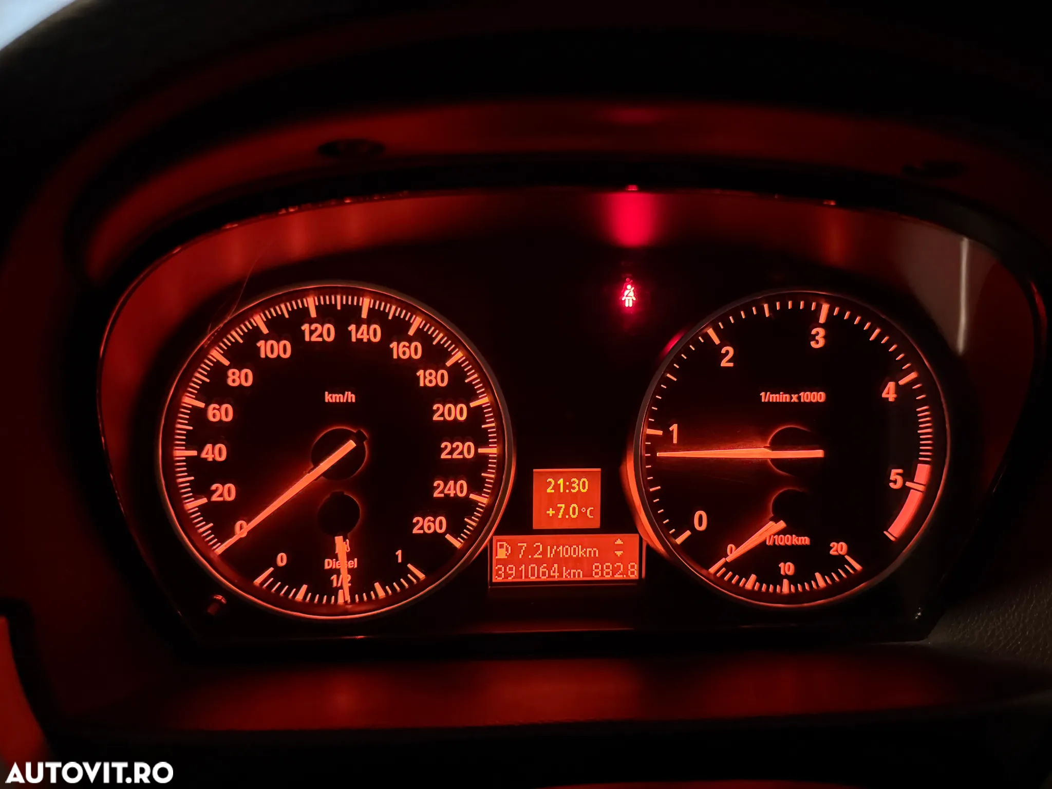 BMW Seria 3 318d DPF - 38