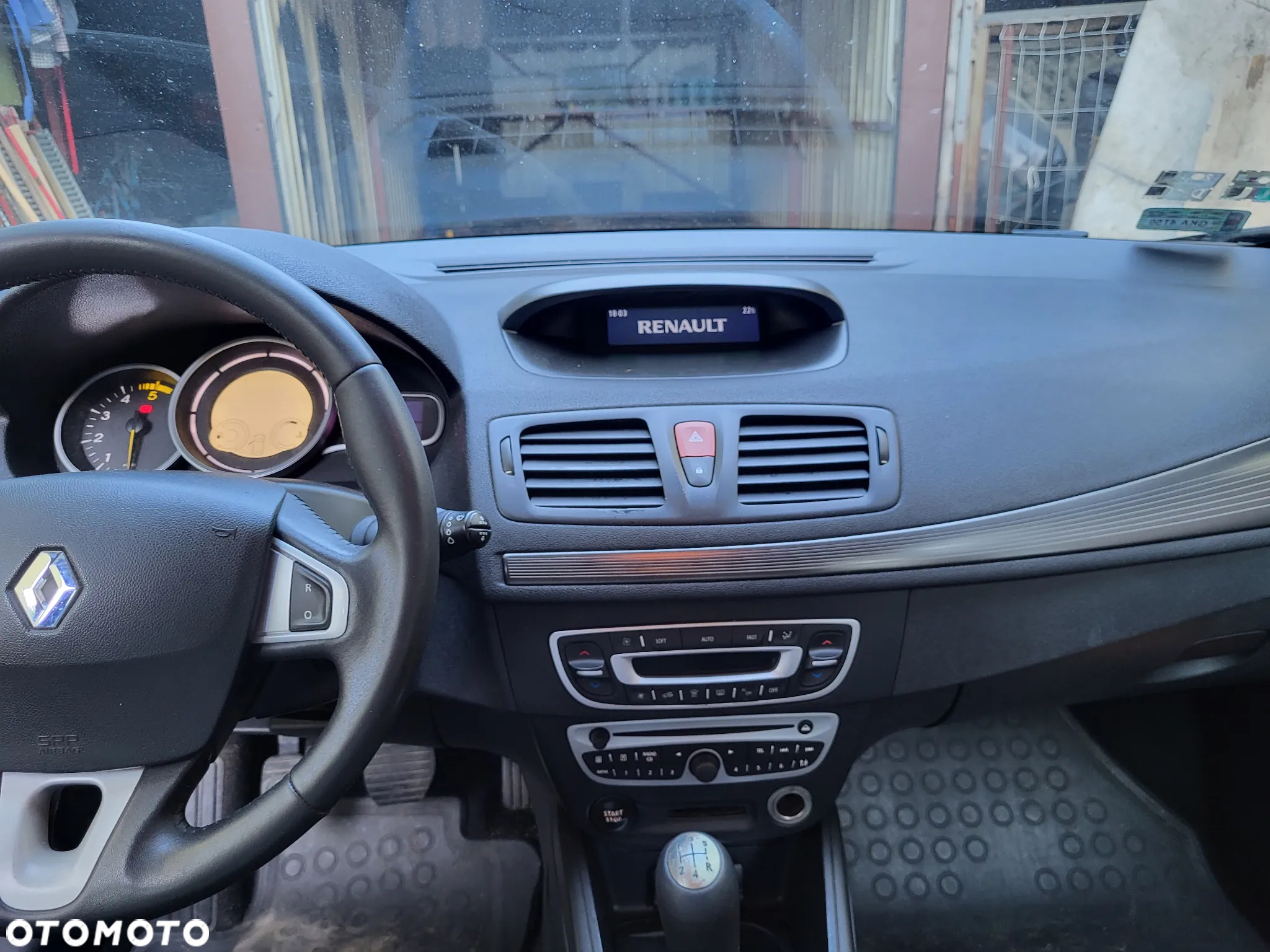Renault Megane - 11