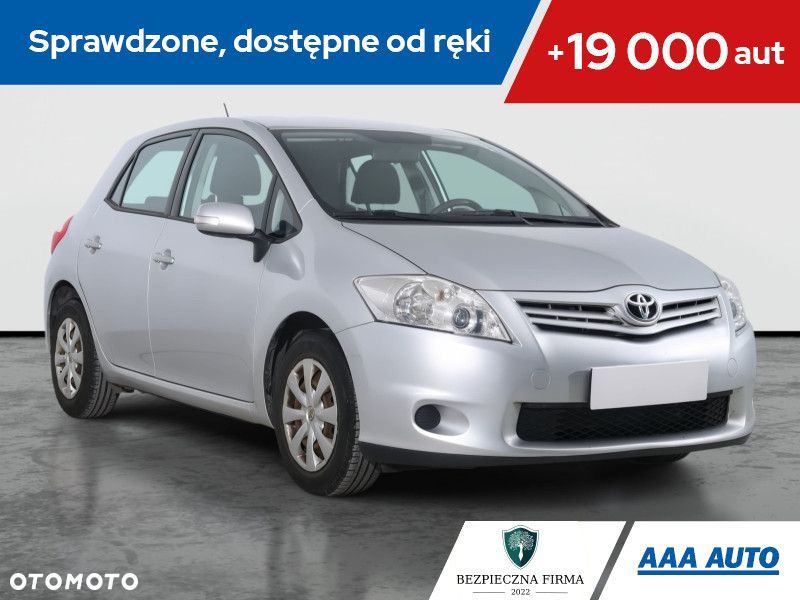 Toyota Auris - 2