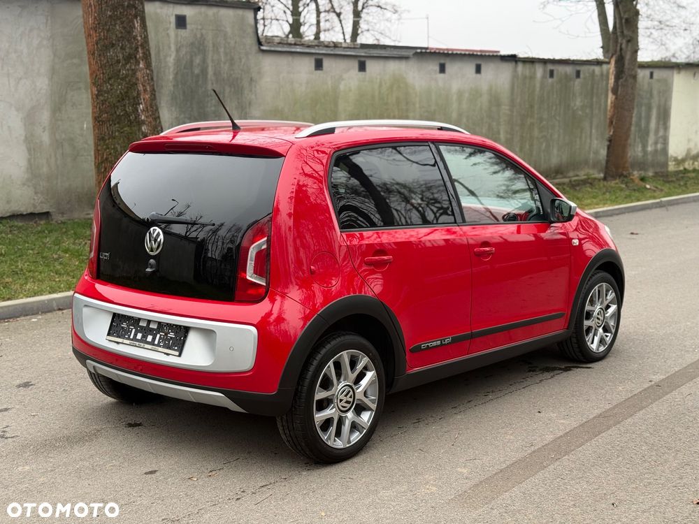 Volkswagen up! cross - 4