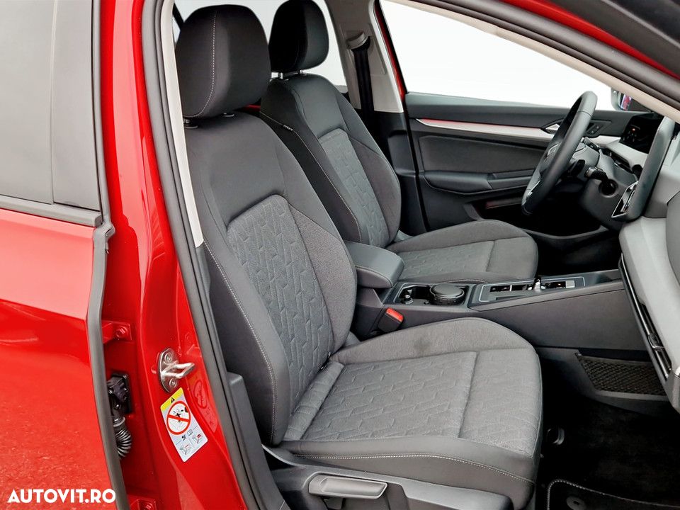 Volkswagen Golf 1.5 eTSI DSG MHEV Advanced - 13