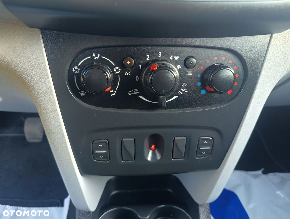 Dacia Sandero 1.2 16V 75 Laureate - 21