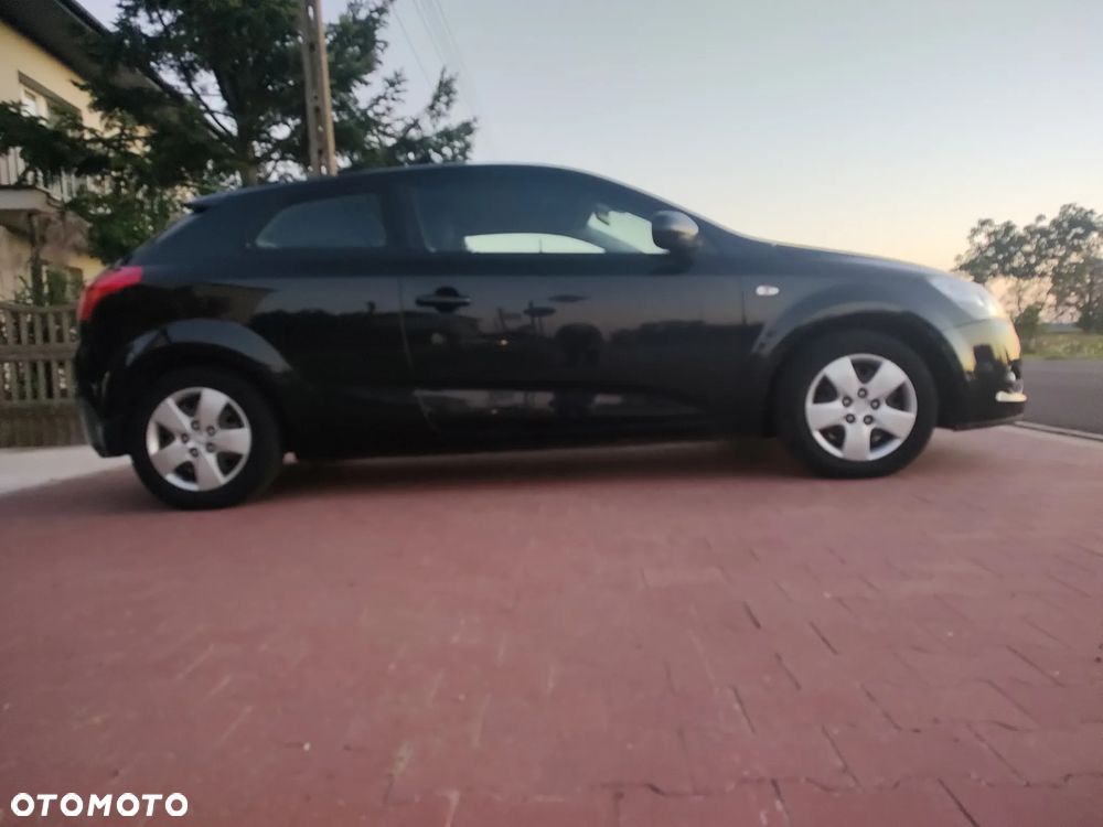 Kia ProCeed - 17