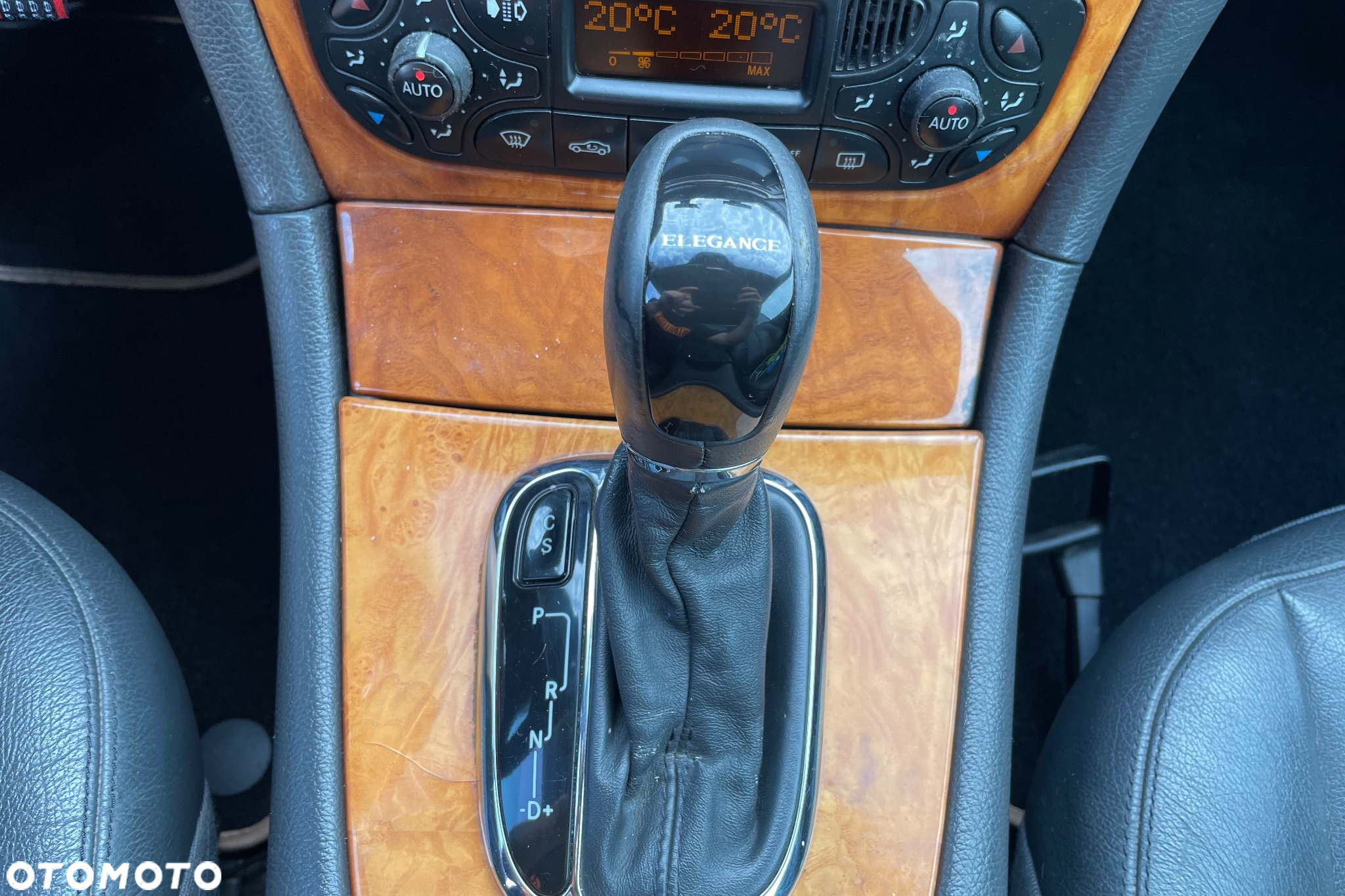 Mercedes-Benz CLK - 24