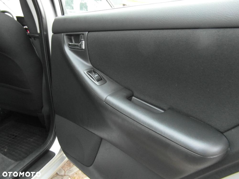 Toyota Corolla 1.6 VVT-i Automatik Edition - 30