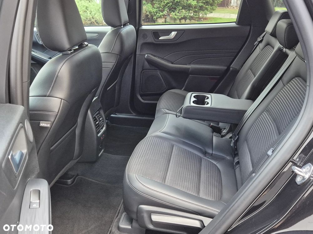 Ford Kuga 2.5 FHEV FWD Titanium X - 30