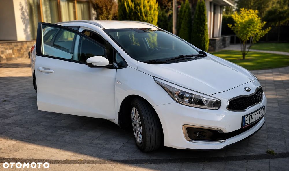 Kia Ceed 1.6 CRDi L Business Line DCT - 16