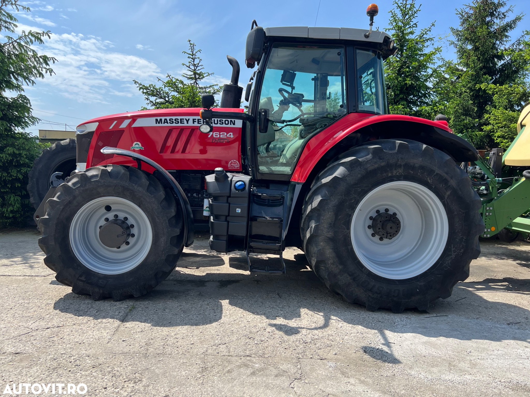 Massey Ferguson 7624 - 2