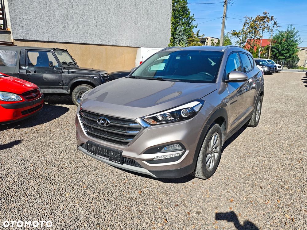 Hyundai Tucson 2.0 CRDi 4WD Automatik Intro Edition - 13