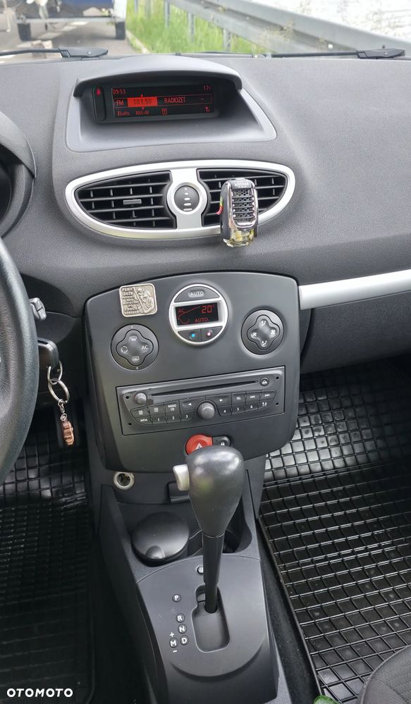 Renault Clio 1.6 16V Dynamique - 8