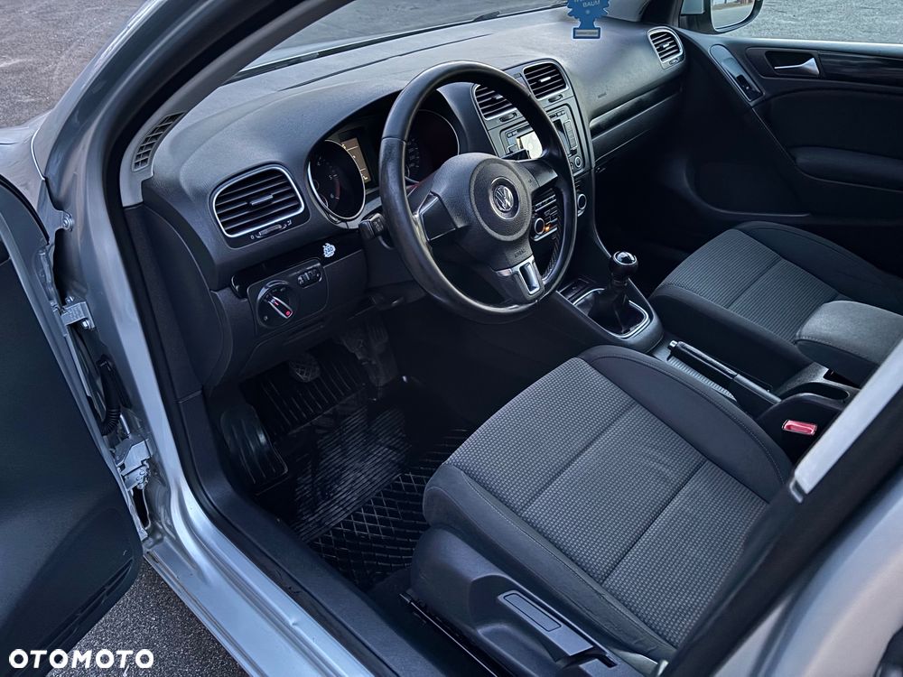 Volkswagen Golf 1.6 TDI DPF Highline - 13