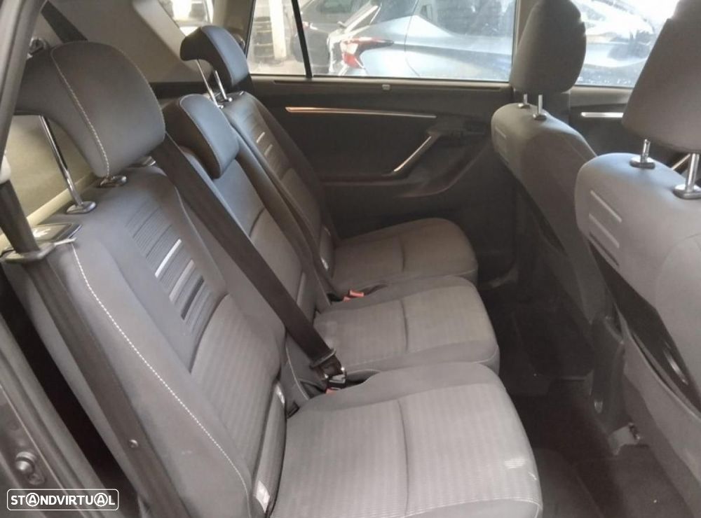 Toyota Verso - 4