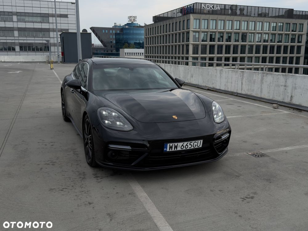 Porsche Panamera Turbo - 17