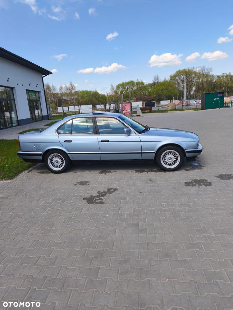 BMW Seria 5 520i - 17