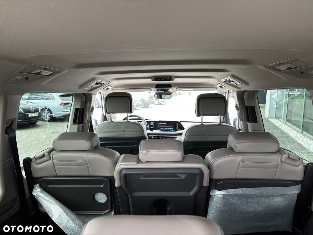 Volkswagen multivan EDITION 2.0 TDI 150 KM 7-DSG 8m L2 - 17