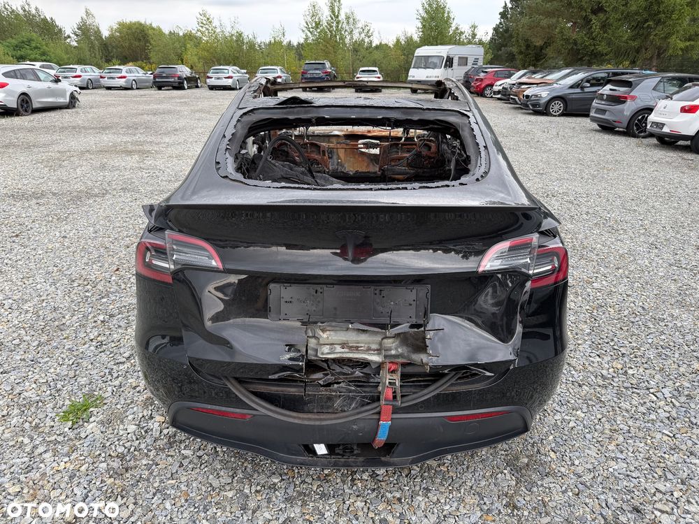 Tesla Y Model Performance Dual Motor AWD - 8