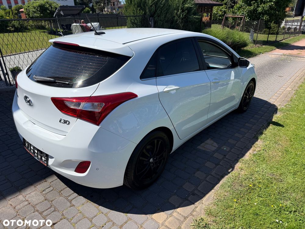 Hyundai i30 blue 1.4 YES Gold - 25