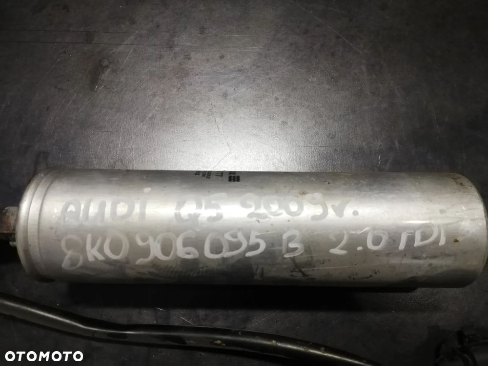 DODATKOWA POMPA PALIWA AUDI Q5 8R 2.0 TDI 8K0906095B - 2