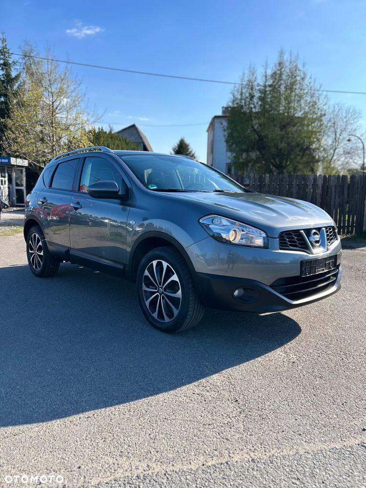 Nissan Qashqai - 2